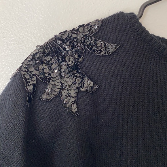 Vintage women’s black shoulder pad sequin top cinch waist medium sexy soft - Picture 2 of 4